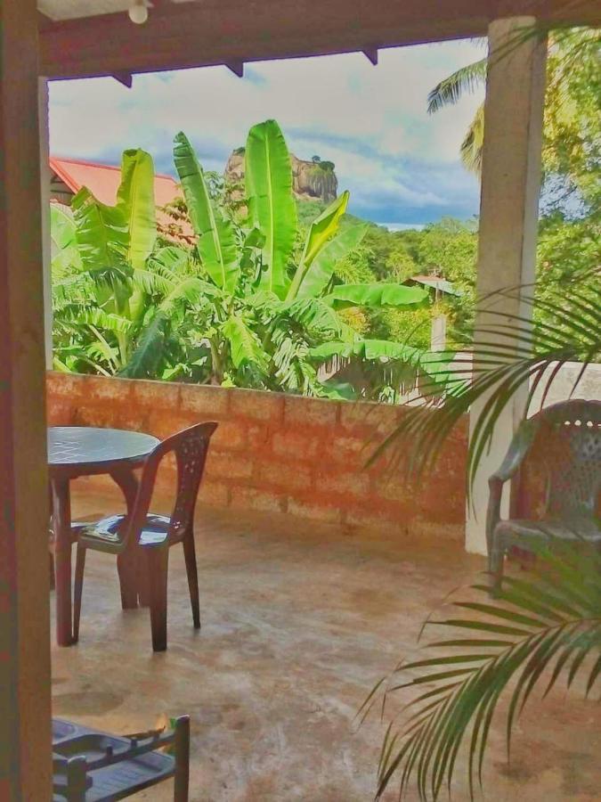 Rithu Homestay Σιγκιρίγια Εξωτερικό φωτογραφία